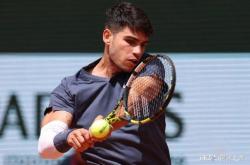 开云体育APP下载-法网险胜年终总决赛，穆雷带队取胜