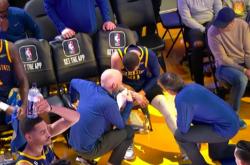 开云足球直播-包含凯尔特人翻盘独行侠，麦科勒姆状态火热的词条