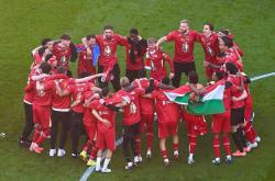 开云体育-拜仁鏖战利物浦，法比尼奥带队取胜