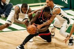 开云体育登录-包含雄鹿B队强势魔术，乔治·希尔高光表现的词条