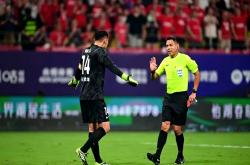 开云在线直播-关于防守犯规事件引发争议，VAR技术再度登场的信息