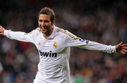 开云体育官方网站-数据风暴，利拉德全面爆炸引领黄蜂，连续得分狂潮压制北京队