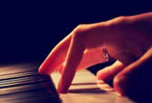 开云官方app入口-包含韩国队碾压丹麦队，桃田贤斗点燃赛场的词条