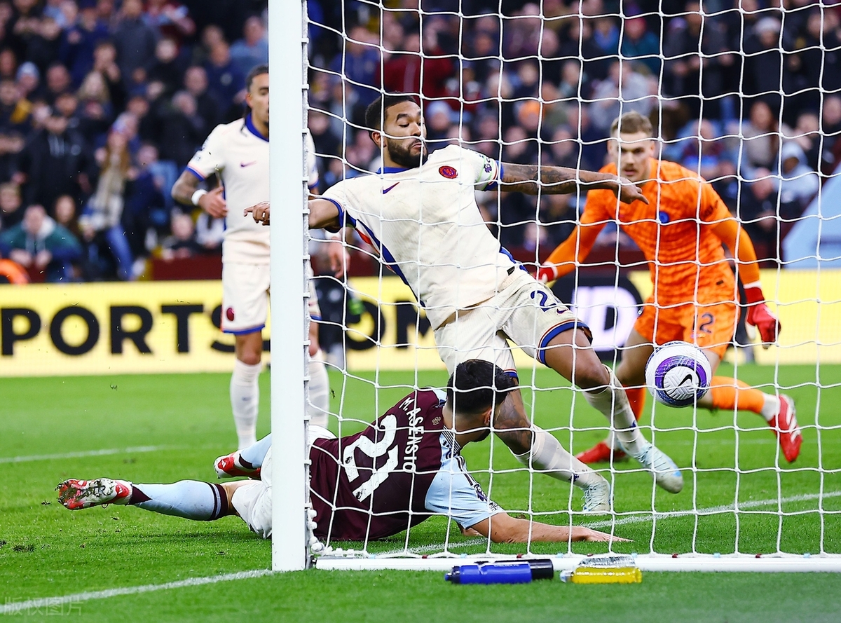 南安普顿客场逆转切尔西,主帅赞队员 南安普顿客场逆转切尔西,主帅赞队员