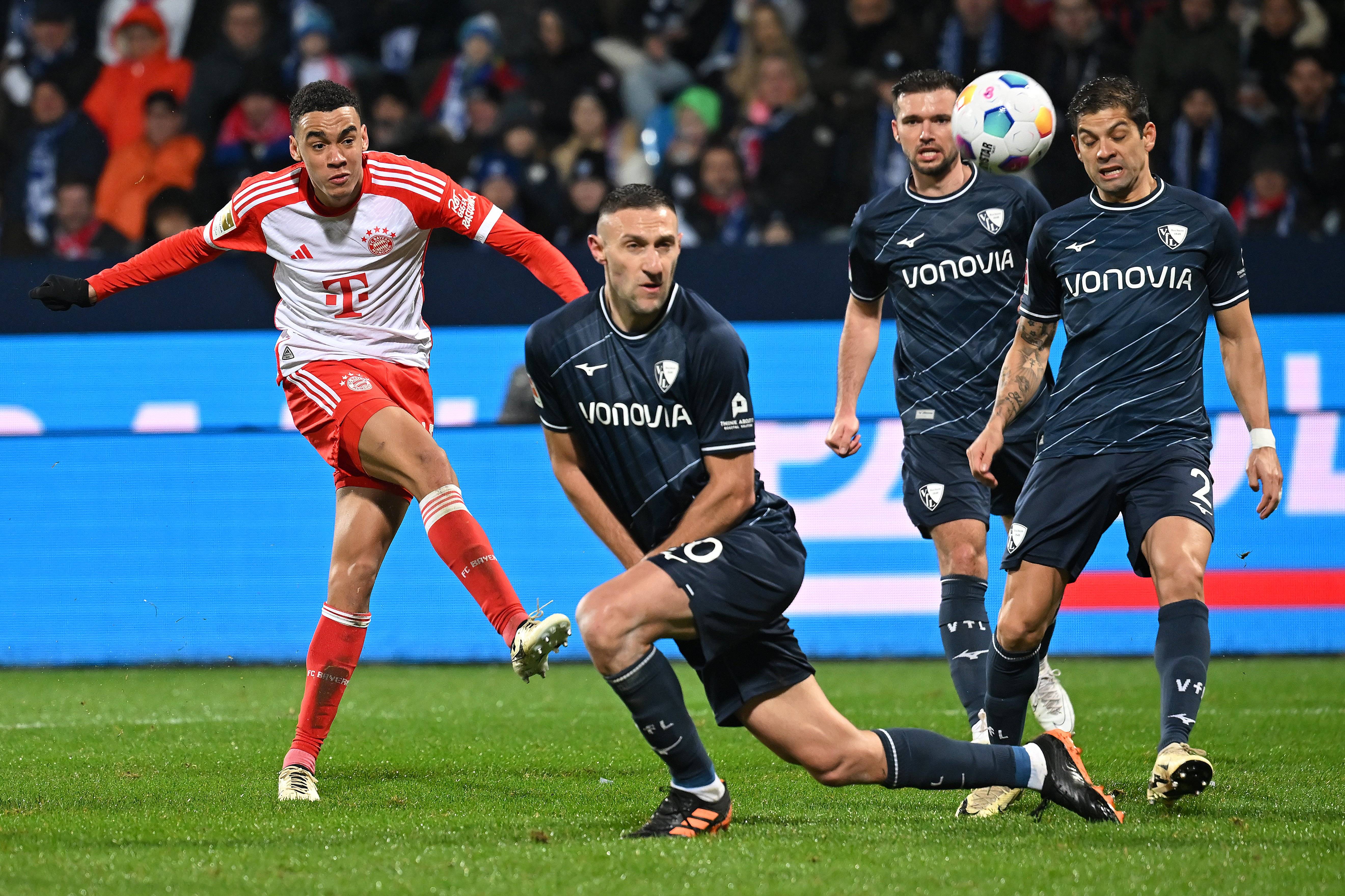 墨西哥强势拜仁,阿尔巴一己之力扛起全队的简单介绍 墨西哥强势拜仁,阿尔巴一己之力扛起全队的简单介绍