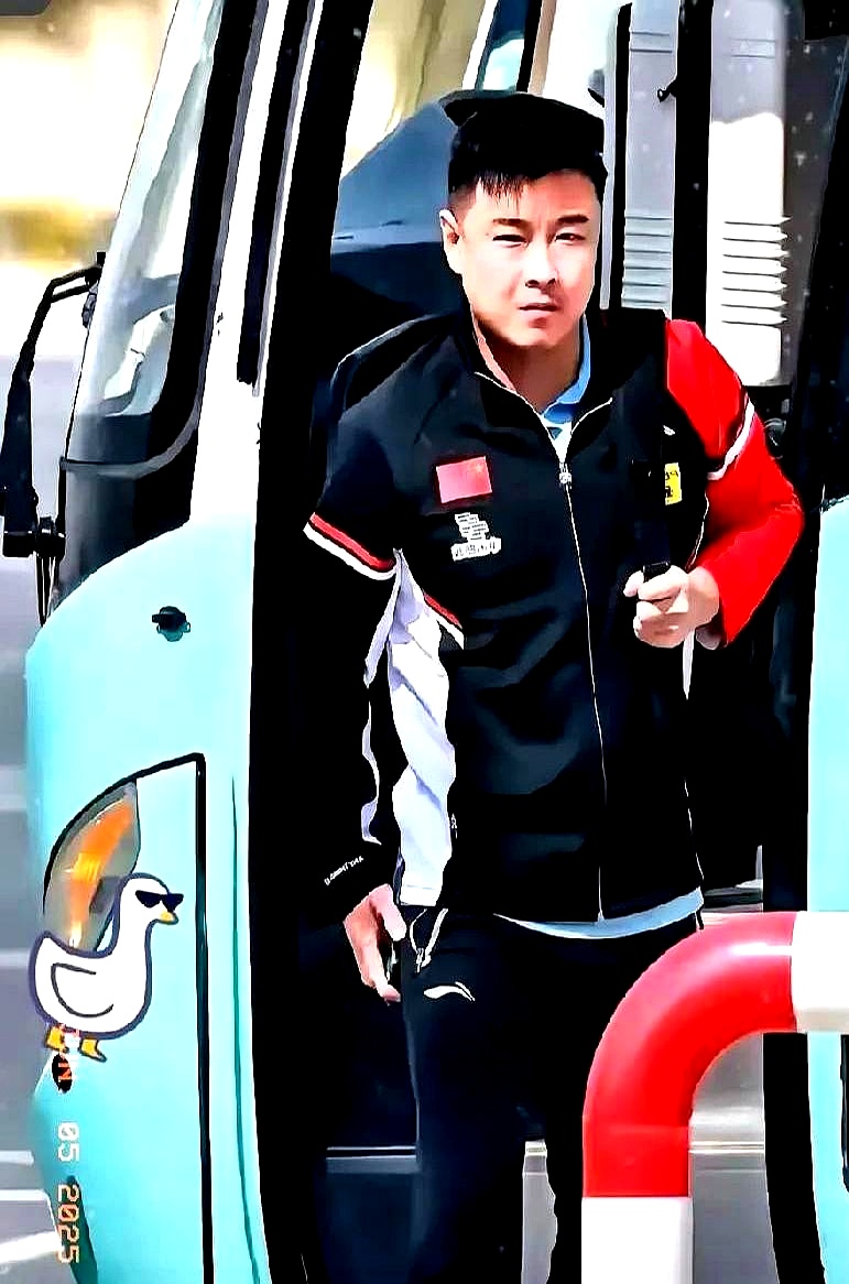 英国乒乓球队力克波兰乒乓球队，王皓送出助攻