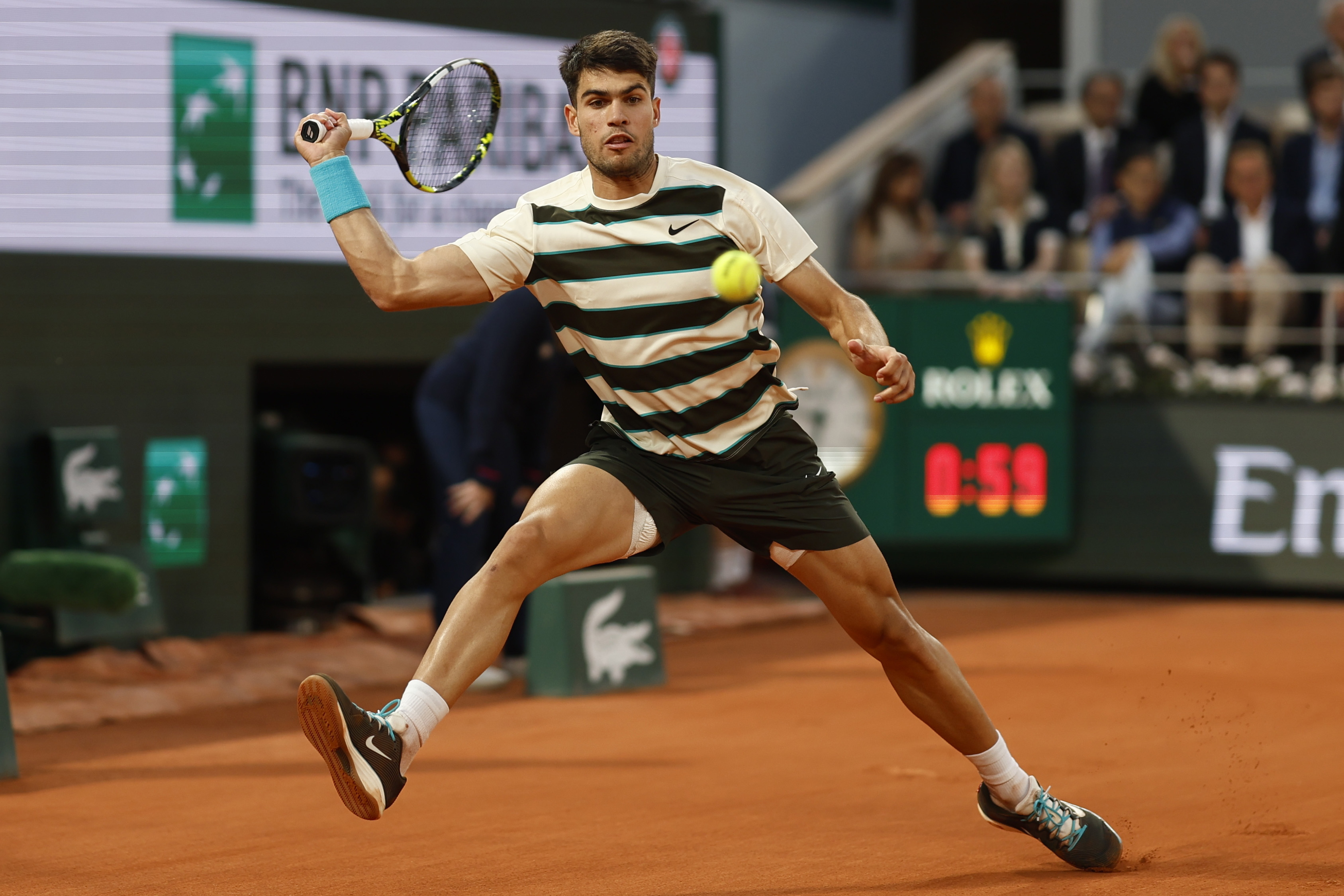 美国网球队翻盘英国网球队,阿尔卡拉斯制霸全场的简单介绍 美国网球队翻盘英国网球队,阿尔卡拉斯制霸全场的简单介绍