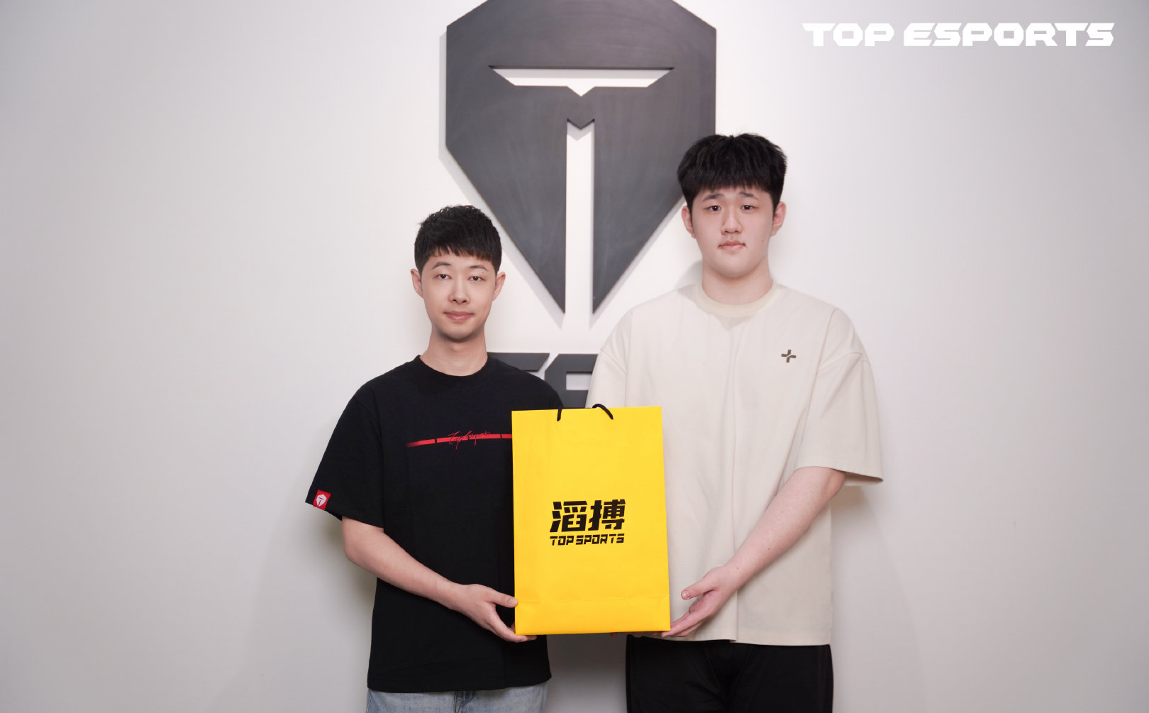 包含TES强势JDG，ShowMaker送出助攻的词条