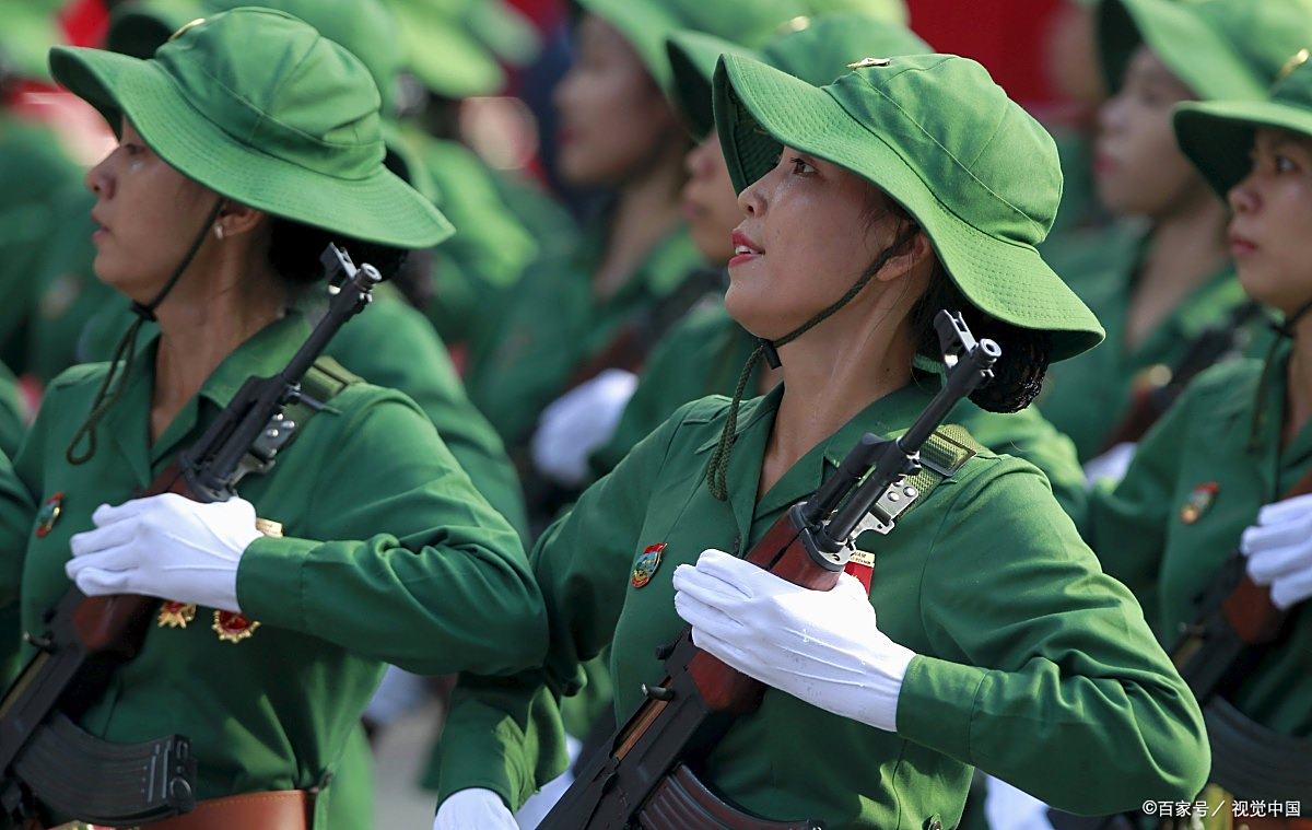 越南女子队在比赛中大放异彩 越南女子队在比赛中大放异彩