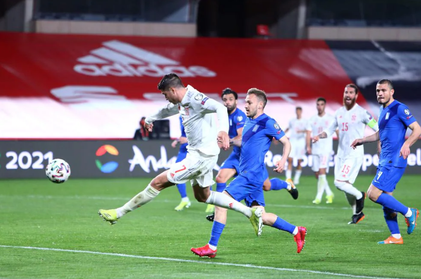 西班牙队豪取七连胜，稳固欧预赛领跑者位置的简单介绍