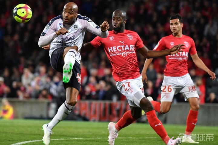 波尔多在客场击败开罗，取得胜利