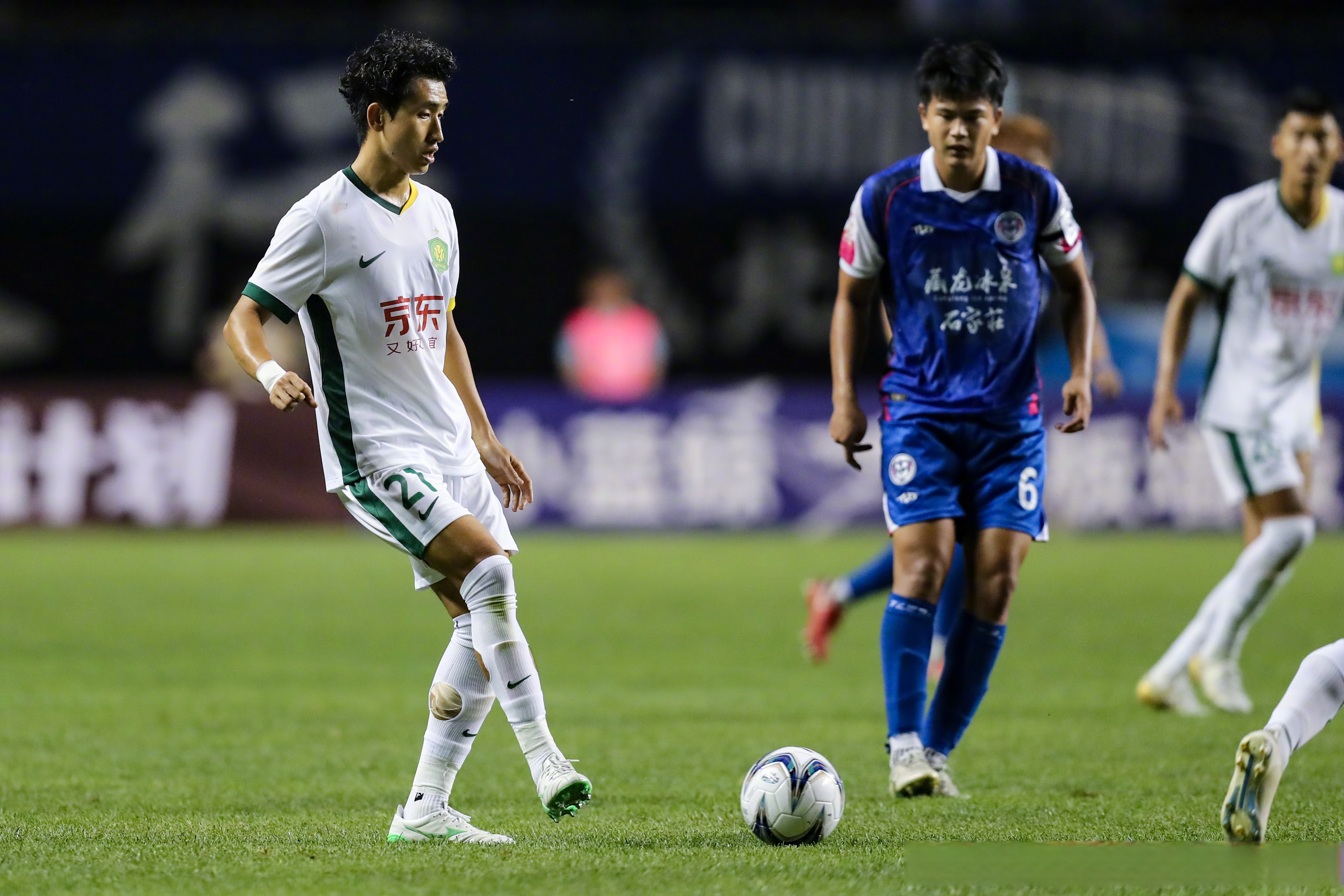 关于国安胜负建业，领先中超次席三分的信息