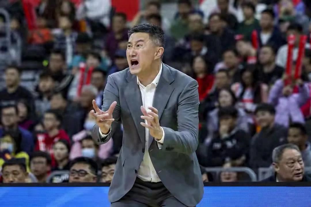 包含广东男篮背水一战，能否实现逆袭？的词条