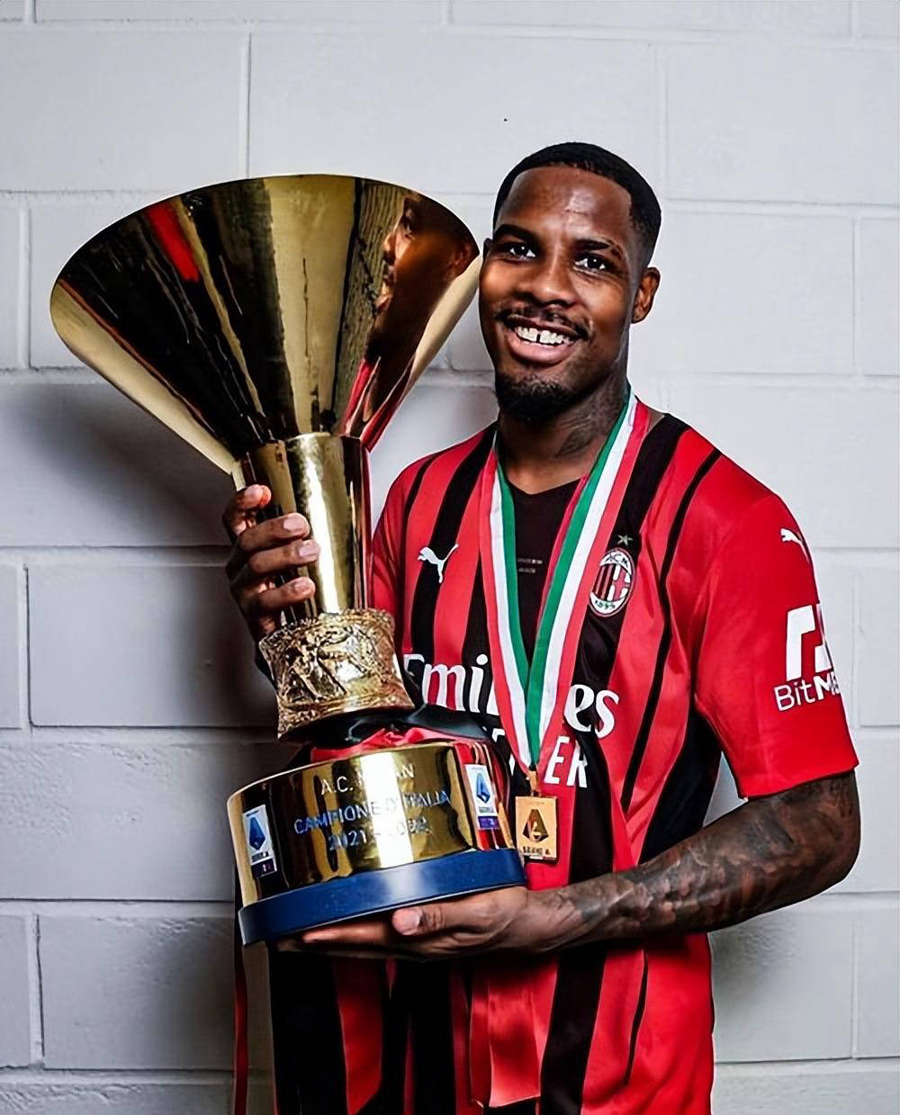 关于意甲豪门AC米兰遭遇意外失利，差点滑落的信息