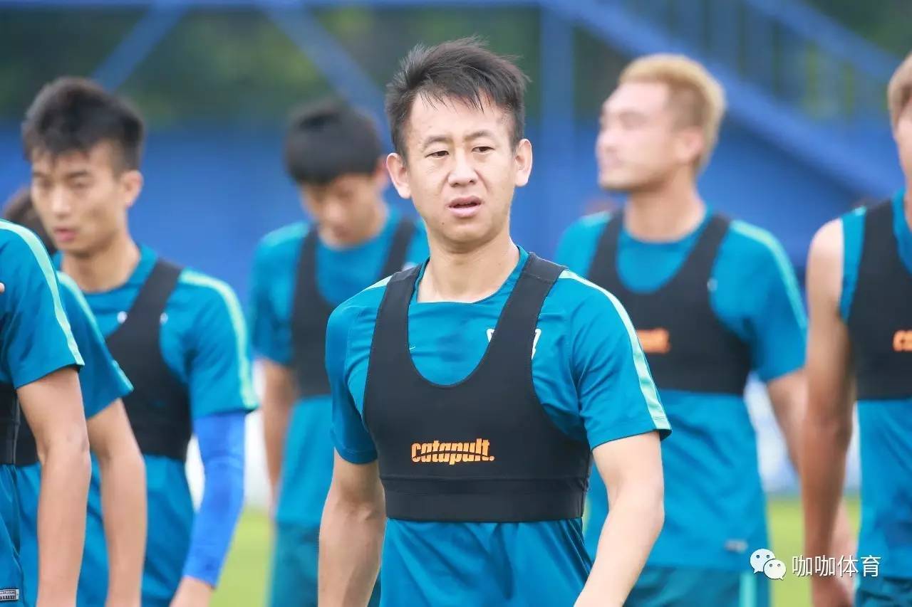 关于卡昂面对强敌，保级前途举步维艰的信息