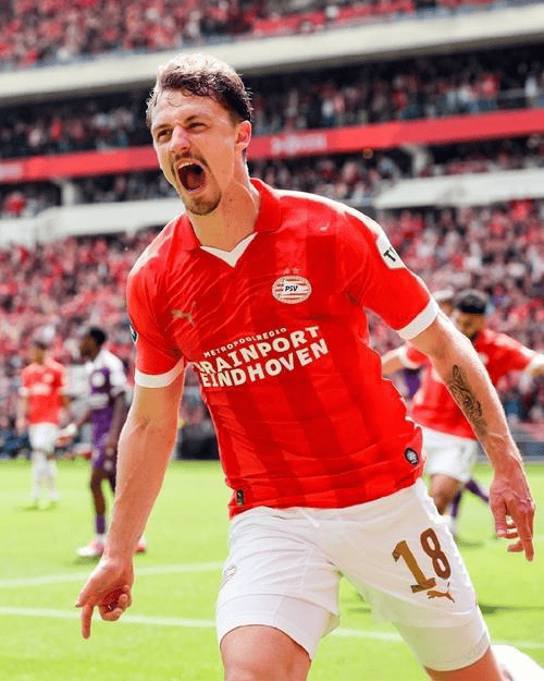 PSV埃因霍温在荷甲比赛中击败对手,表现抢眼的简单介绍 PSV埃因霍温在荷甲比赛中击败对手,表现抢眼的简单介绍