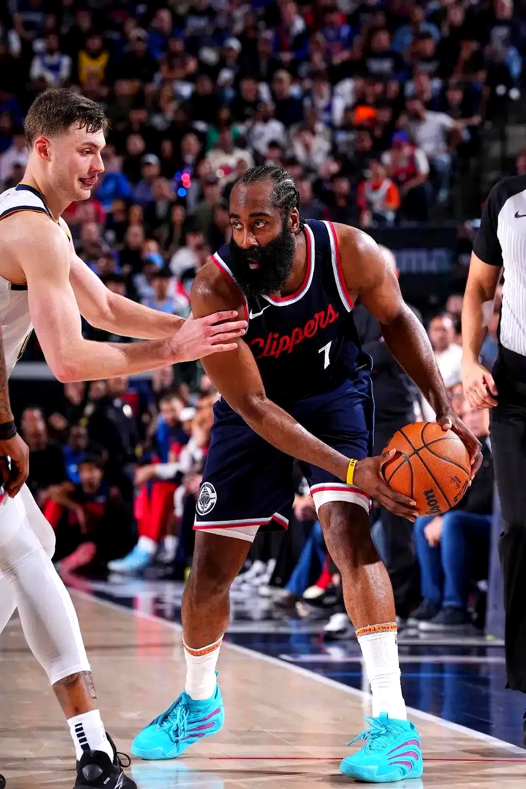 关于快船遭遇五连败,波顿质疑球队防守表现的信息 关于快船遭遇五连败,波顿质疑球队防守表现的信息