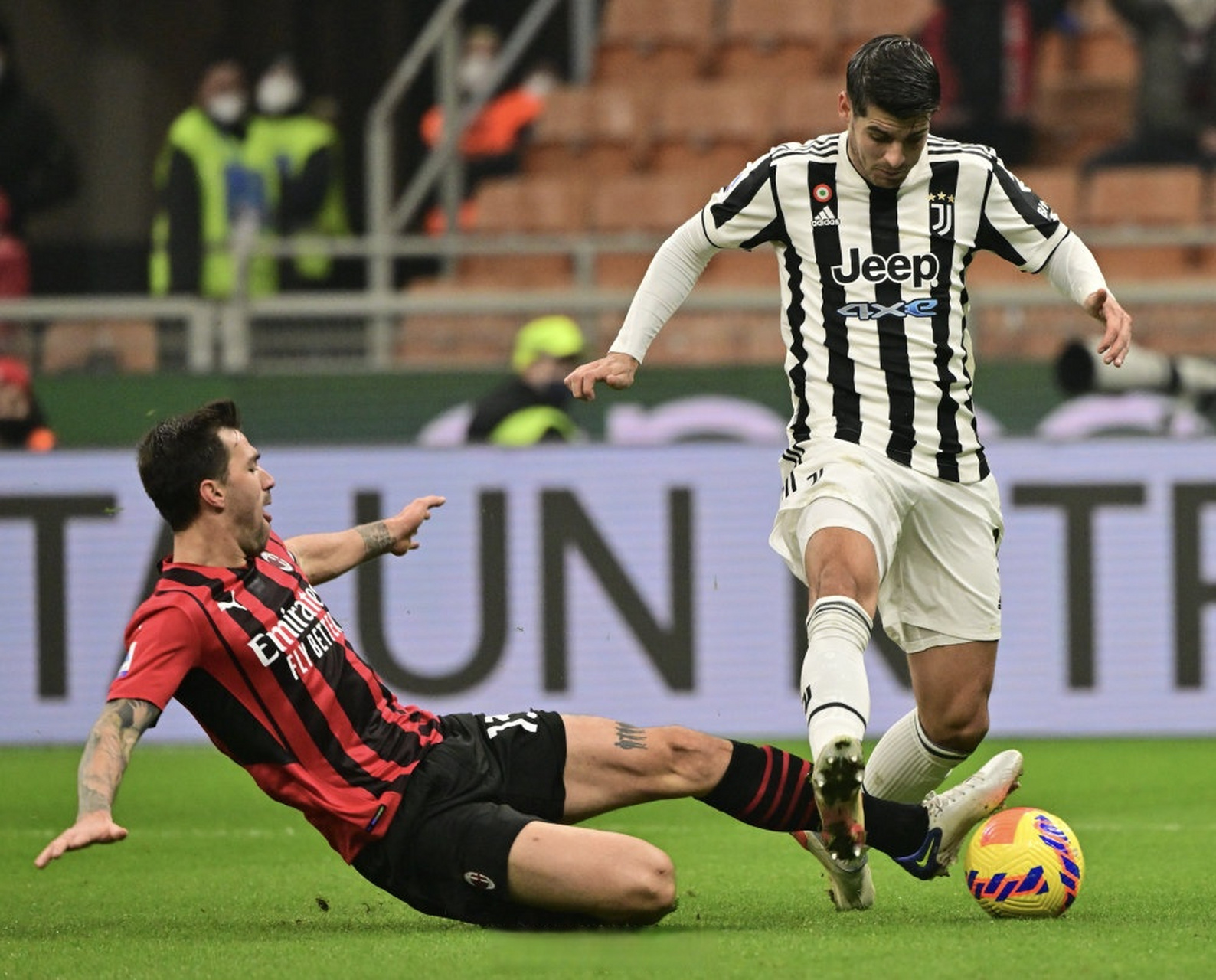 包含意甲联赛中巨星对决,C罗助尤文图斯再胜的词条 包含意甲联赛中巨星对决,C罗助尤文图斯再胜的词条