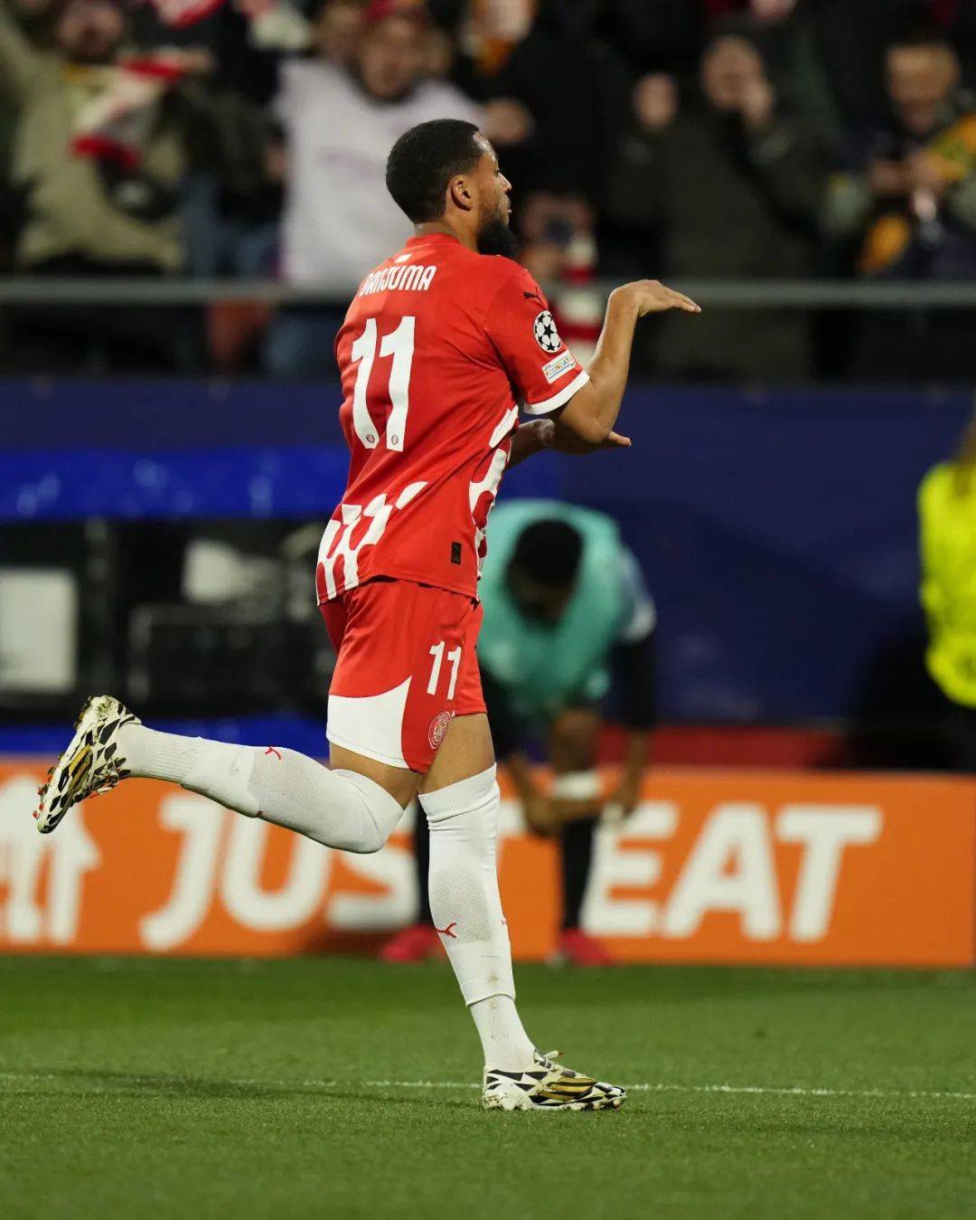 巴萨横扫马德里竞技，蒂亚戈带队取胜