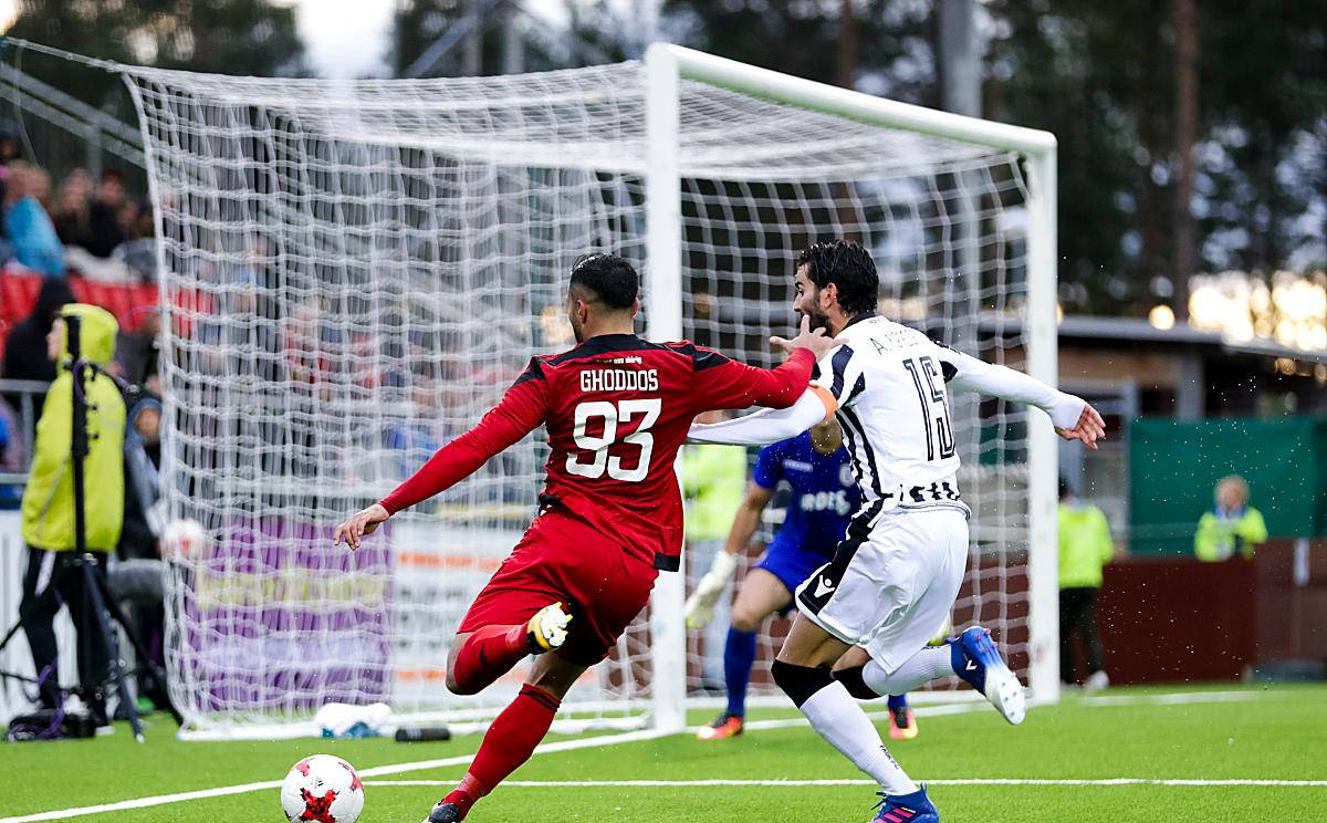 奔赴对手主场，球队全力作战