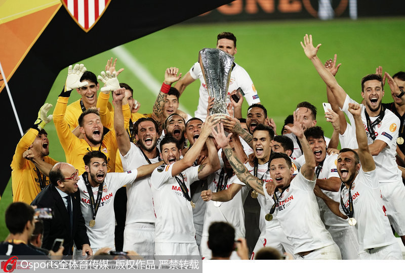 塞维利亚力克韩国，范佩西高光表现的简单介绍