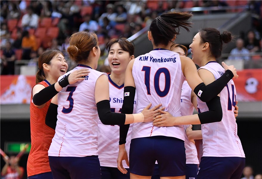 韩国队逆转中国队，黄鸭组合统治全场的简单介绍