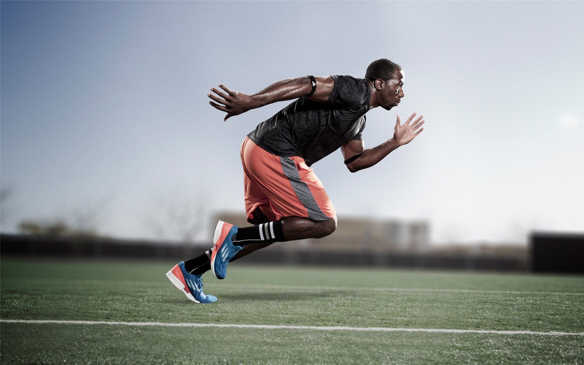 哈利伯顿爆发背后的战术密码，快船体系如何隔空压制深圳队？